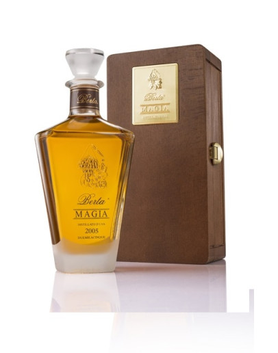 Acquavite d'uva Magia Invecchiata in cassa di Legno