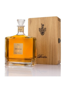 Grappa Stravecchia Riserva Lidia Magnum in scatola di legno
