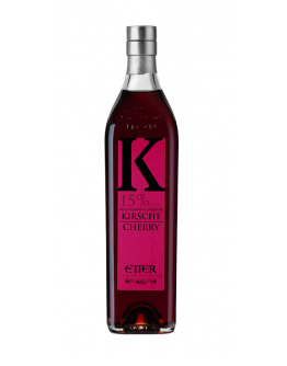 Etterlikör mit Kirschen